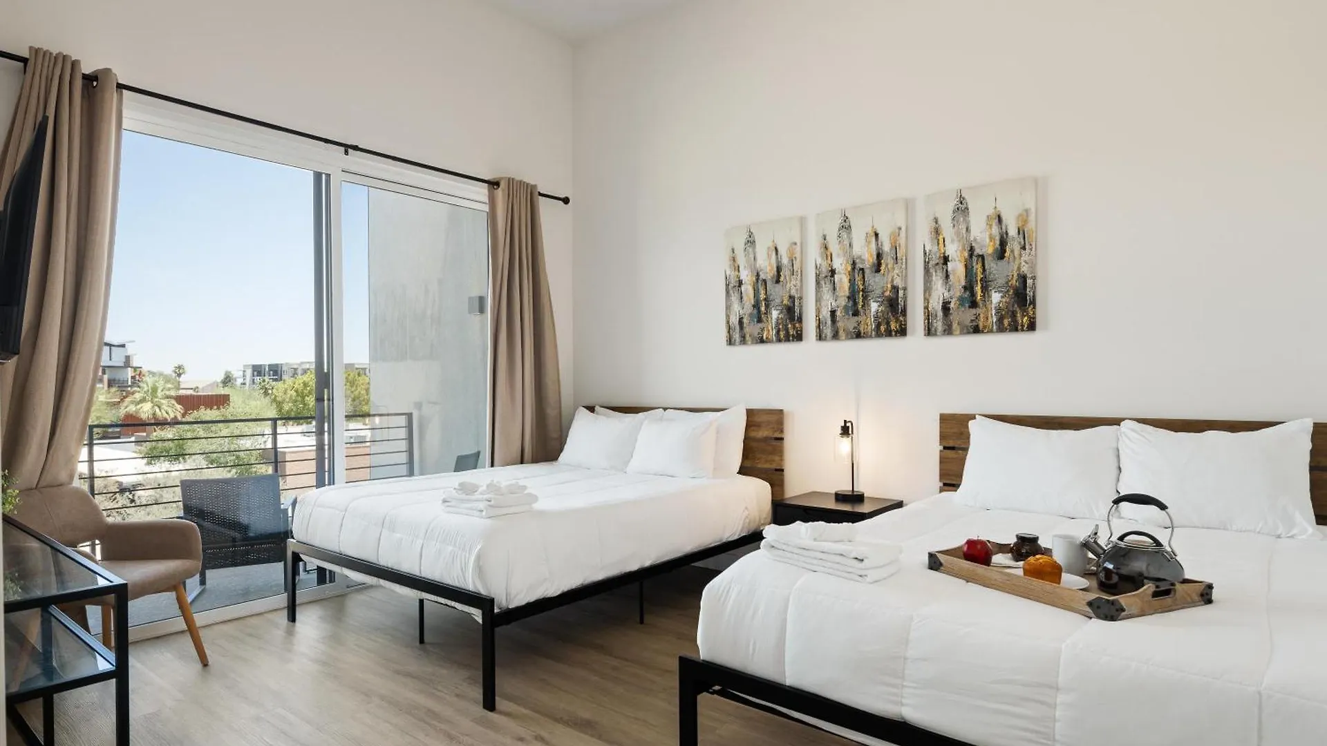 Дом отдыха Vista Del Camino-6 Luxe Condos-Hot Tub-In Old Town Скоттсдейл